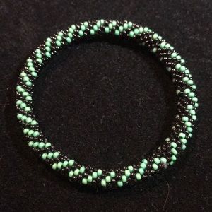 NEW Sashka handmade glass beaded bracelet